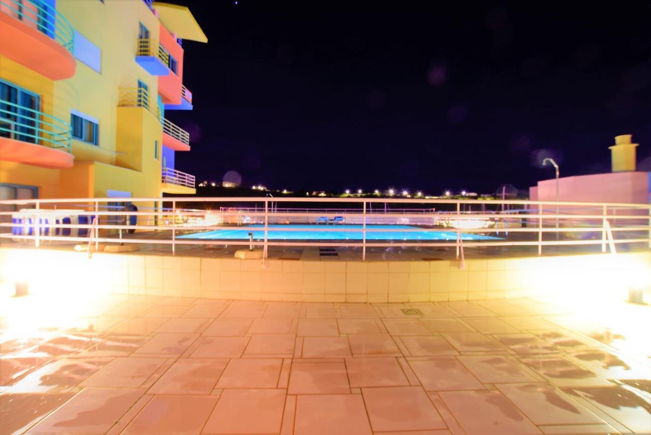 דירות Marina De Albufeira T1 Ate 2 Pax Ou T2 Ate 6 Pax Com Piscina E Vista Marina מראה חיצוני תמונה